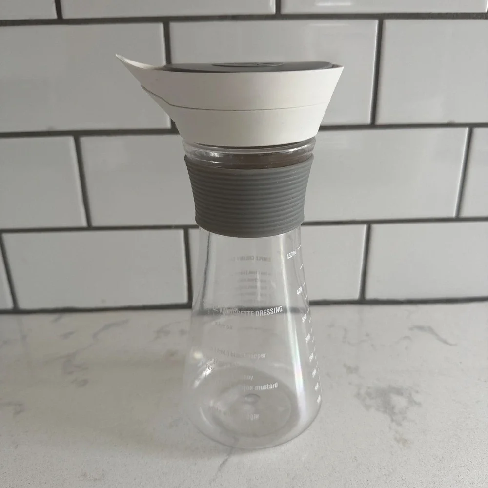Pampered Chef Salad Dressing Shaker 450ml Clear Gray White 2157 Kitchen Tool
